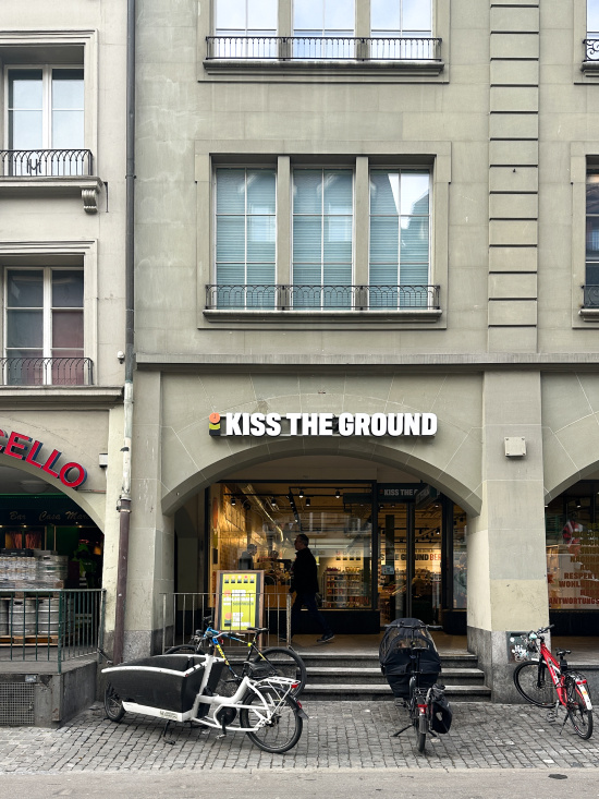 Kiss The Ground, Bern